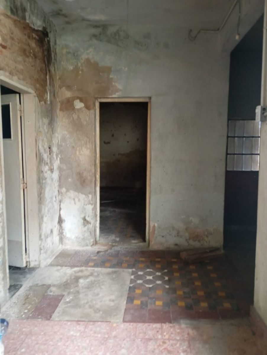 CASA DE 2 AMBIENTES A REFACCIONAR EN VENTA - 5