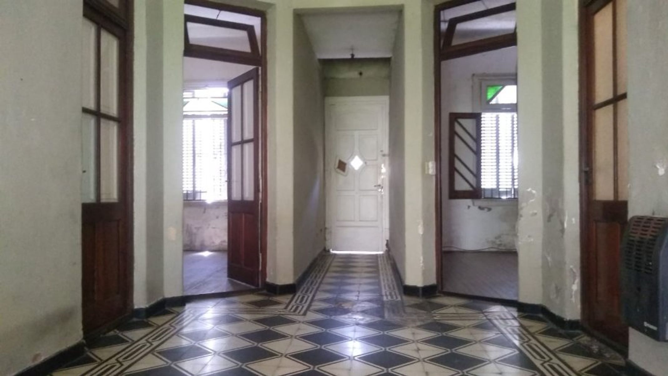 CASA A REFACCIONAR DE 4 AMBIENTES - 8