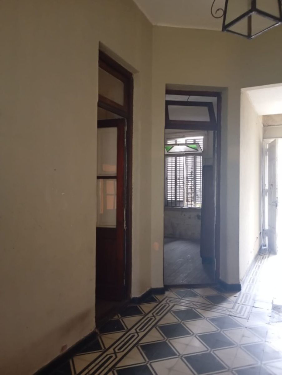 CASA A REFACCIONAR DE 4 AMBIENTES - 11