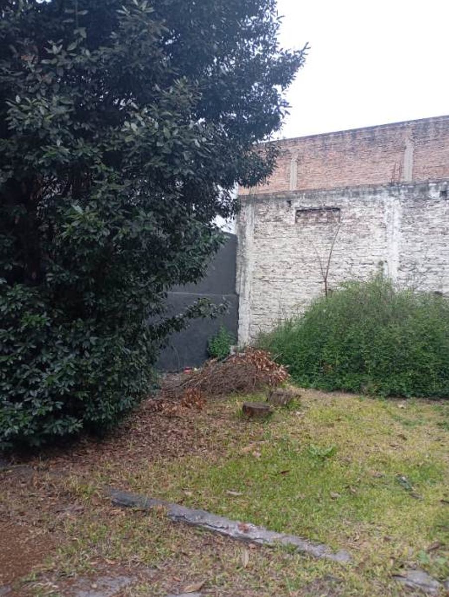 CASA A REFACCIONAR DE 4 AMBIENTES - 14
