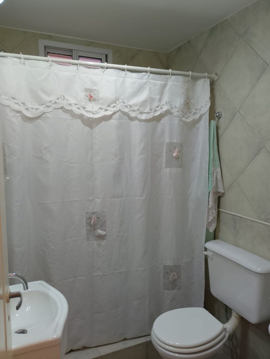 DEPARTAMENTO DE 2 AMBIENTES CON COCHERA - 4
