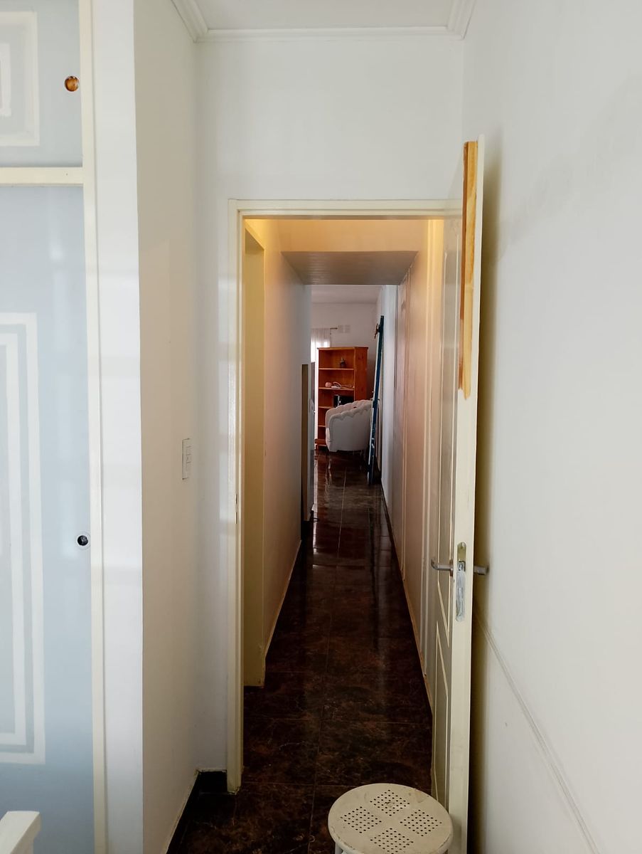 DEPARTAMENTO DE 2 AMBIENTES CON COCHERA - 6