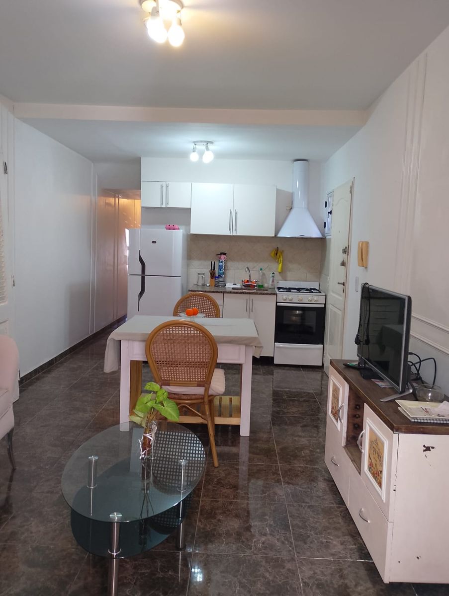 DEPARTAMENTO DE 2 AMBIENTES CON COCHERA - 10