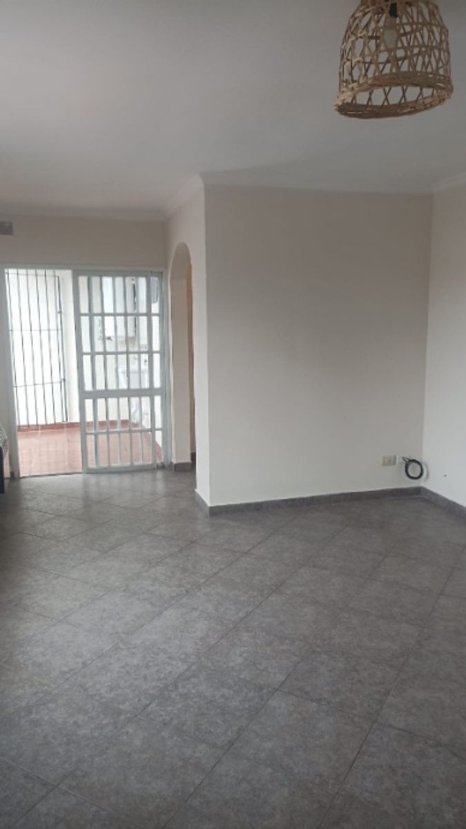 HERMOSO DEPARTAMENTO PH DE 3 AMBIENTES AL FRENTE — foto 2