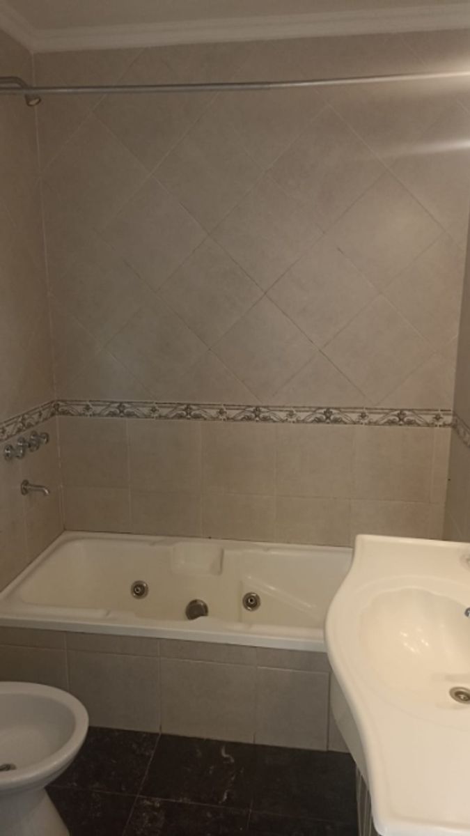 HERMOSO DEPARTAMENTO PH DE 3 AMBIENTES AL FRENTE — foto 8