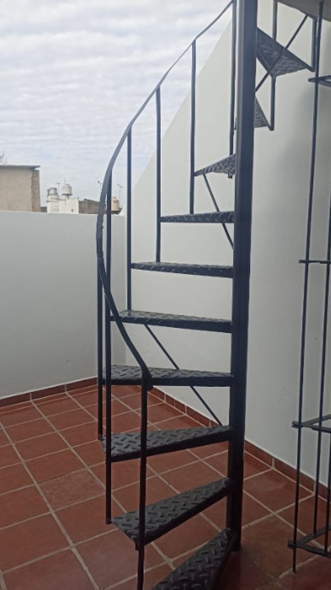 HERMOSO DEPARTAMENTO PH DE 3 AMBIENTES AL FRENTE — foto 11