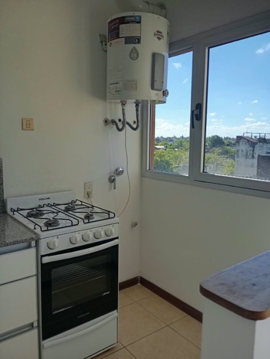 DEPARTAMENTO DE 2 AMBIENTES CON BALCON — foto 4