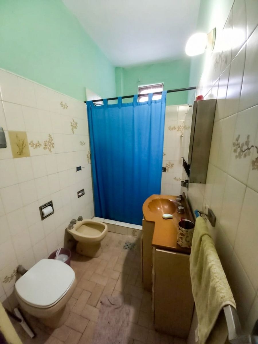 Casa en venta en La Tablada, gran terreno — foto 6