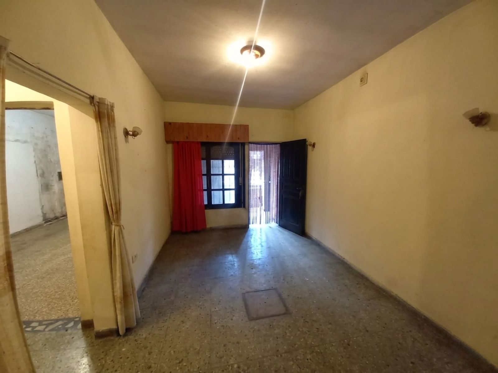 Amplia Casa Multifamiliar de Dos Departamentos en Pirán 1417, Aldo Bonzi — foto 4