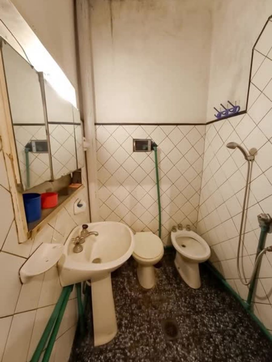 Amplia Casa Multifamiliar de Dos Departamentos en Pirán 1417, Aldo Bonzi — foto 7