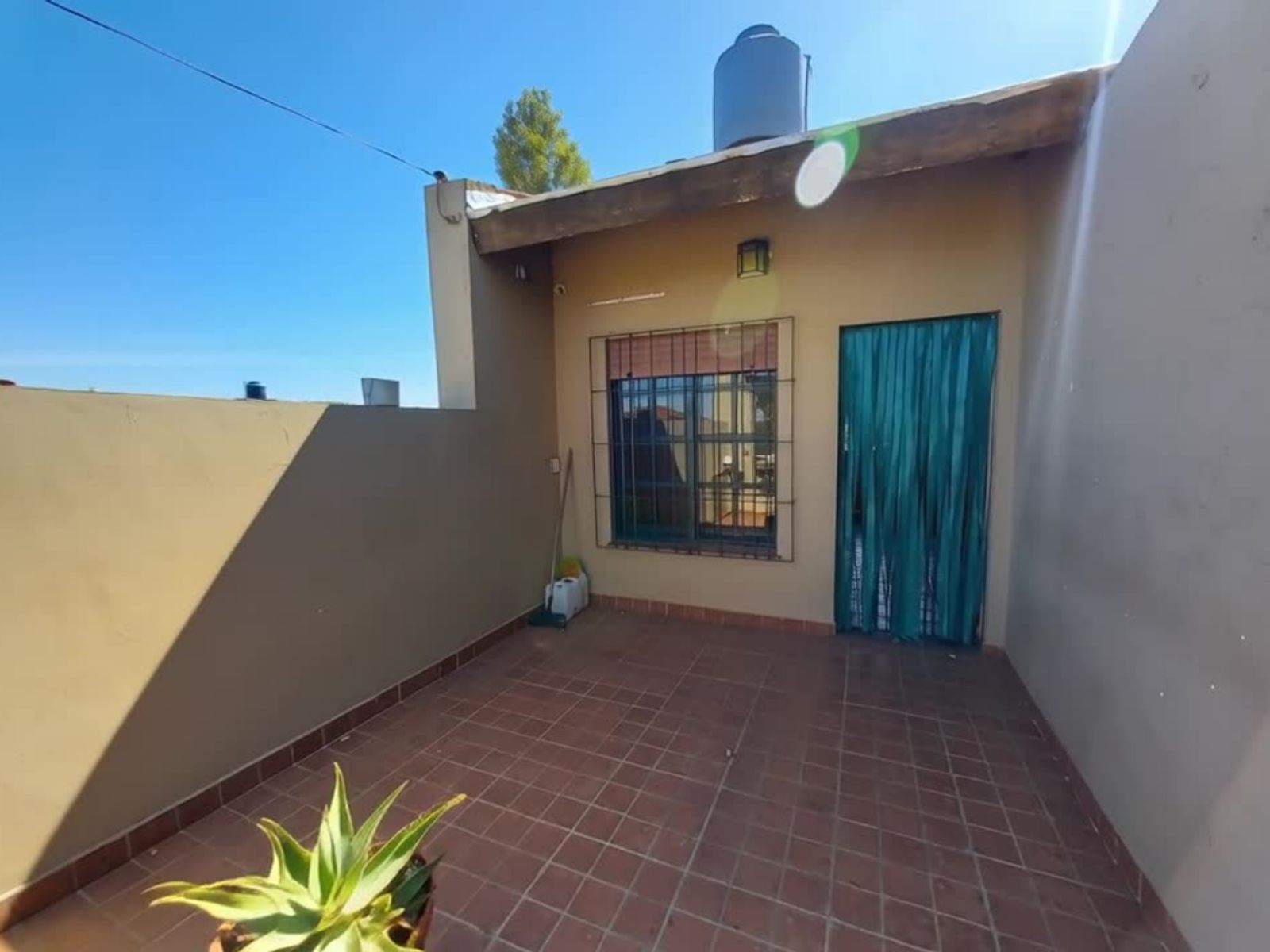 Amplia Casa Multifamiliar de Dos Departamentos en Pirán 1417, Aldo Bonzi — foto 14