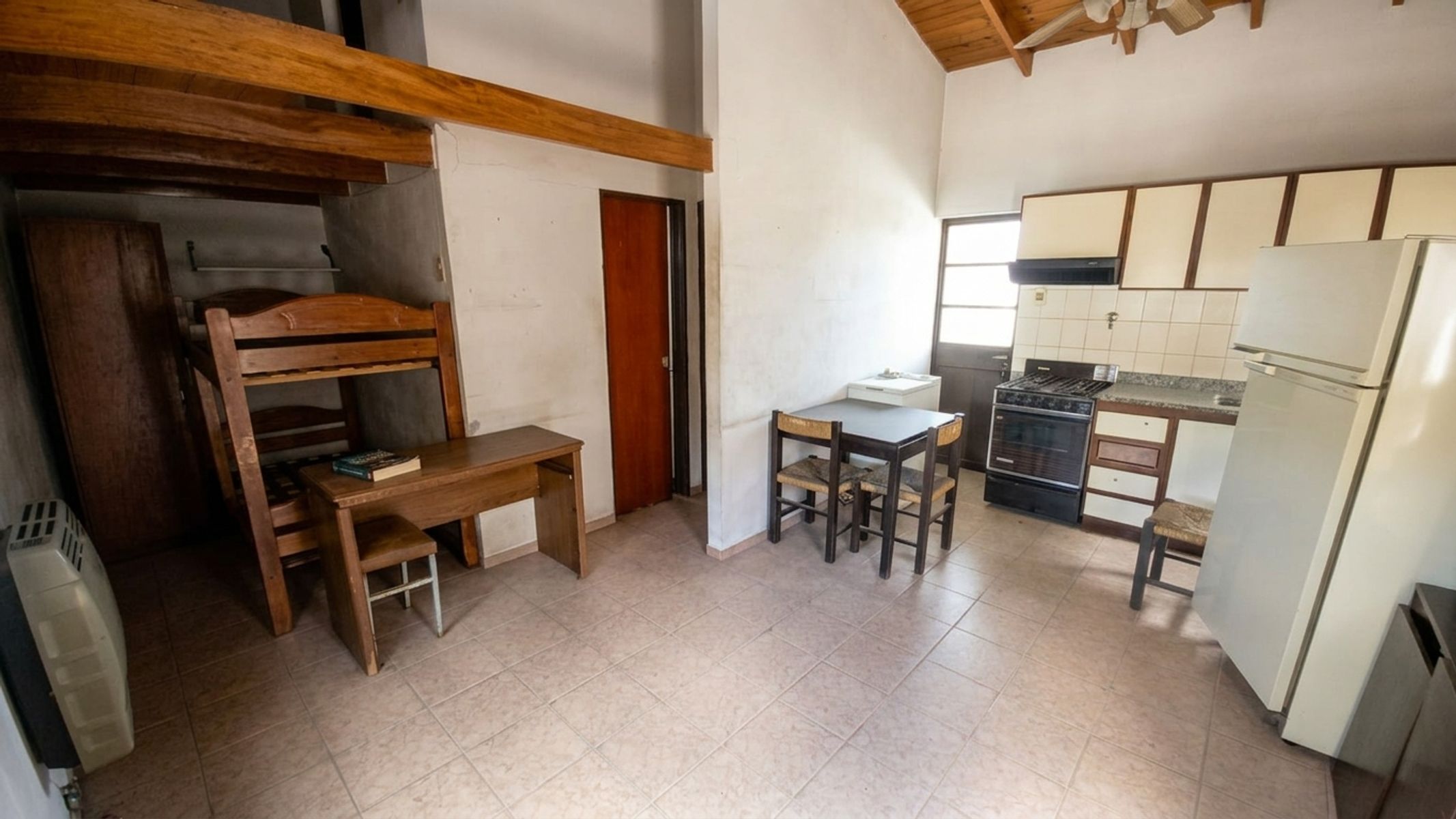 Buena propiedad en Juncal 933, Aldo Bonzi — foto 3