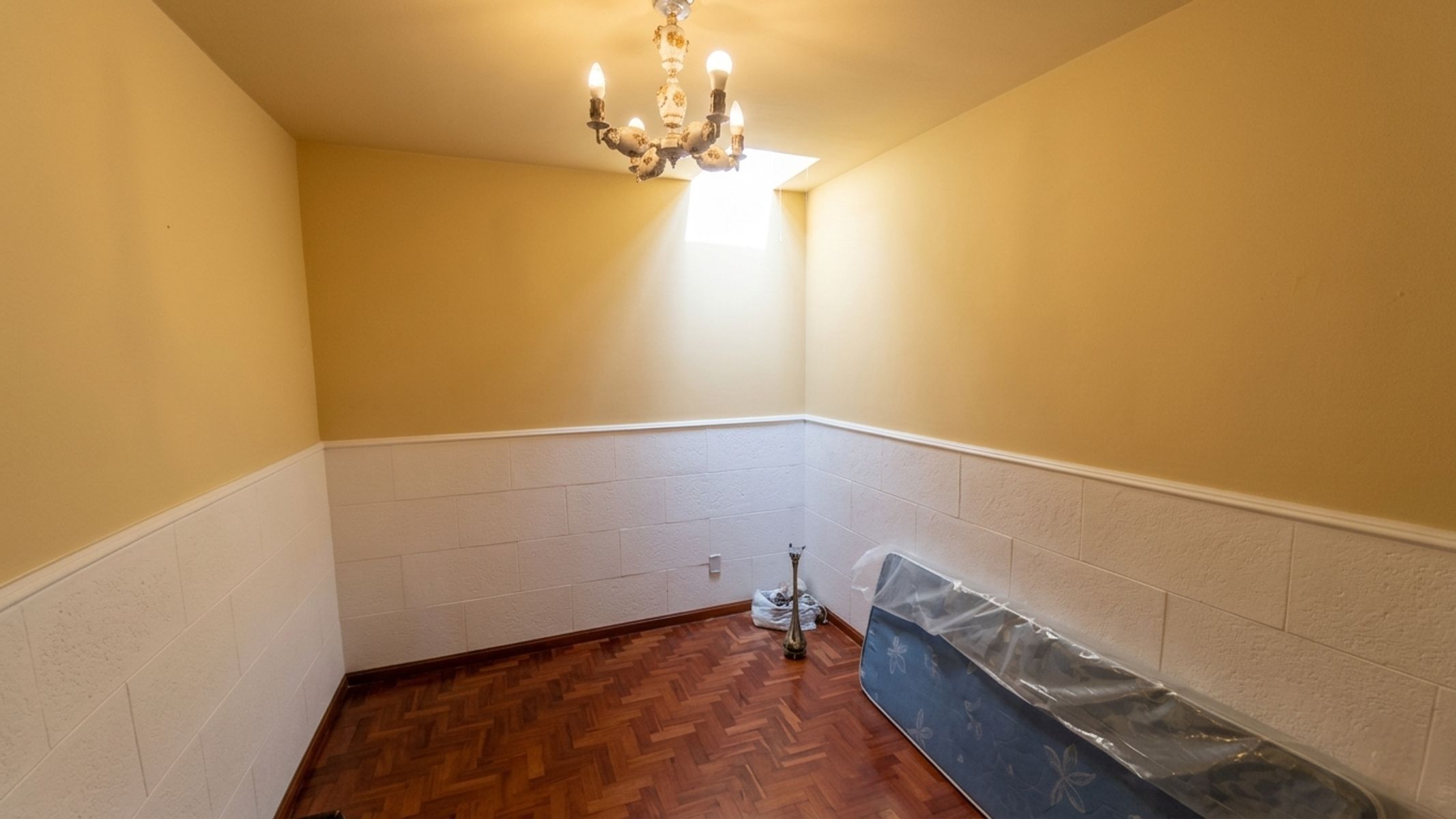 Completa Propiedad Multifamiliar con Casa Principal, Departamento Independiente y Gran Galpón en San Pedro 1632, La Tablada — foto 11