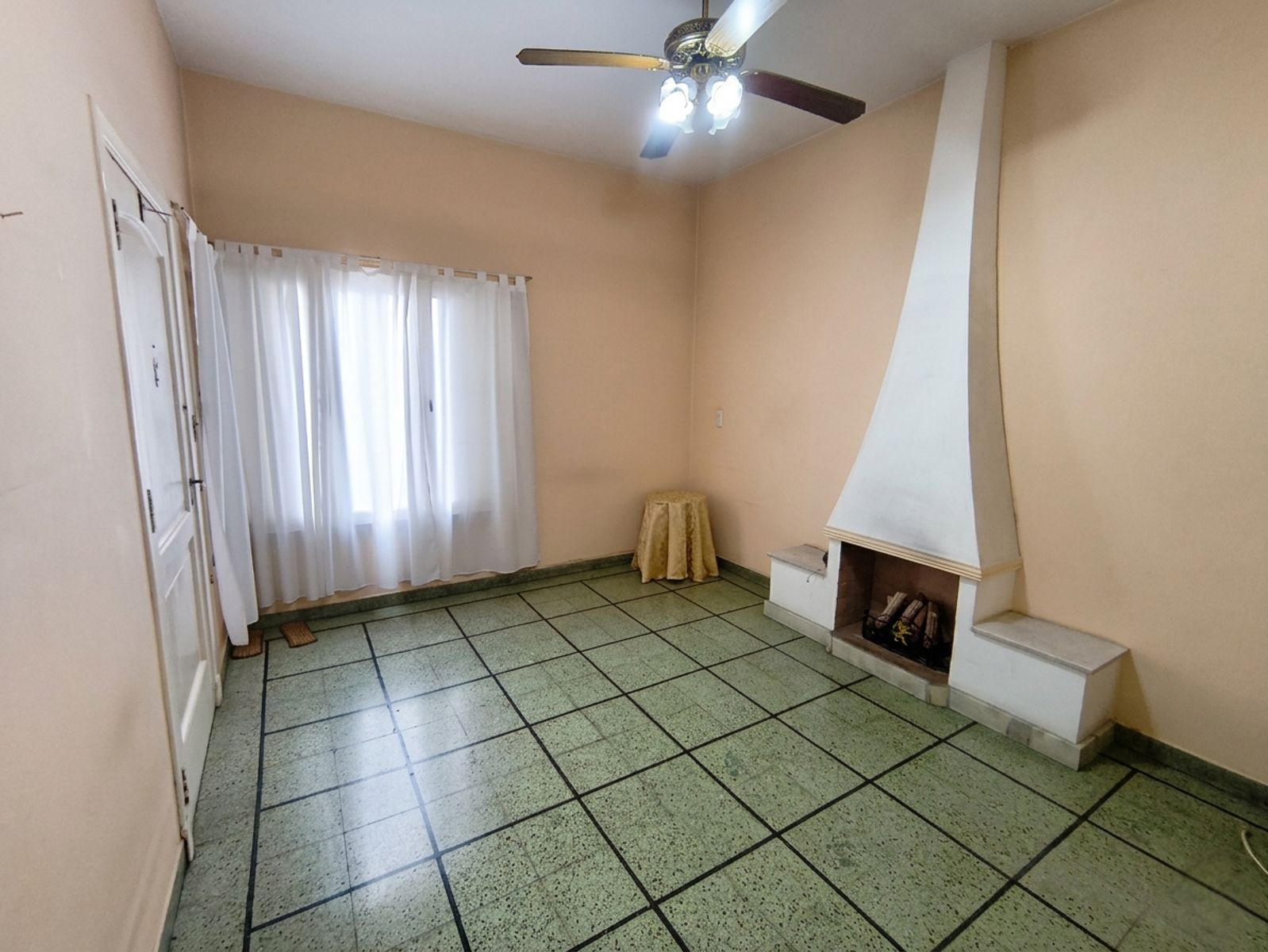 Hermosa Casa en Planta Baja con Pileta, y Apto Crédito en Nazar 1639, Aldo Bonzi — foto 2
