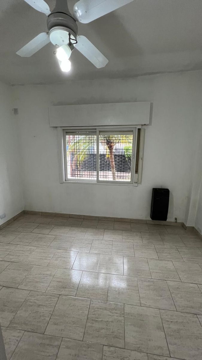 Excelente propiedad de 2 dormitorios en Aldo Bonzi — foto 7