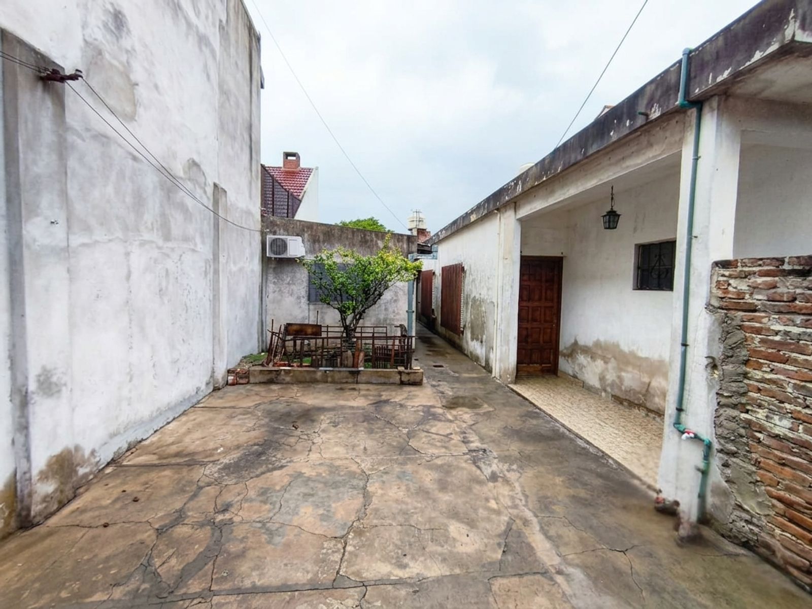 Casa con local y depto en Aldo Bonzi — foto 2