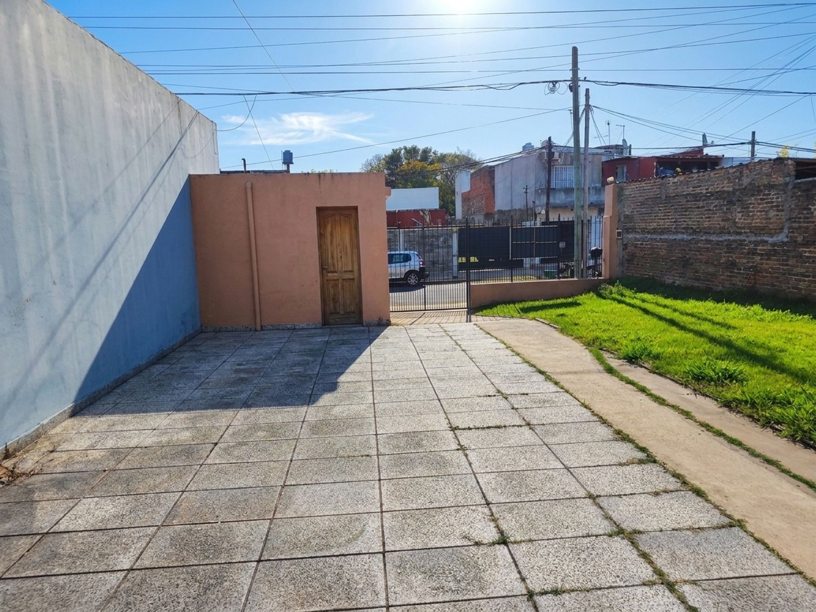 Gran propiedad con superficie de 10 x 41 mts - 3