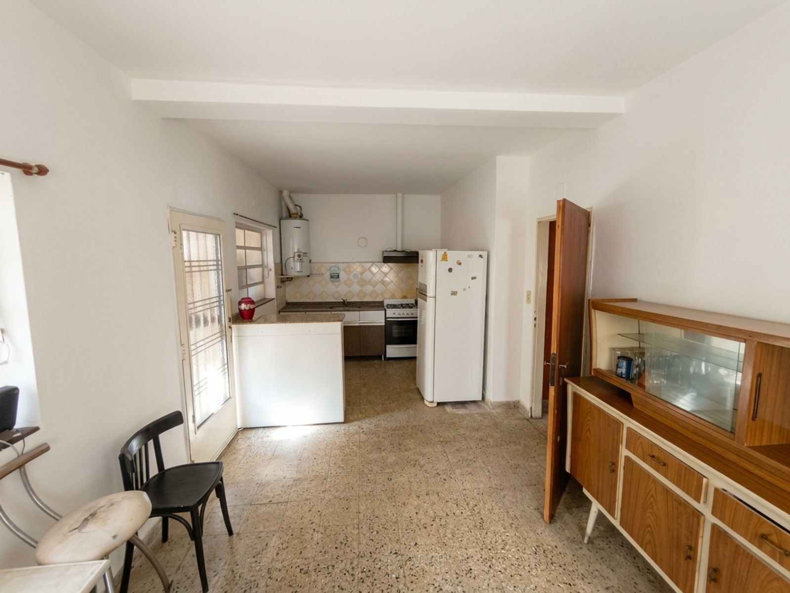 Propiedad Multifamiliar con Dos Viviendas, Terrazas y Patio con Parrilla — foto 7