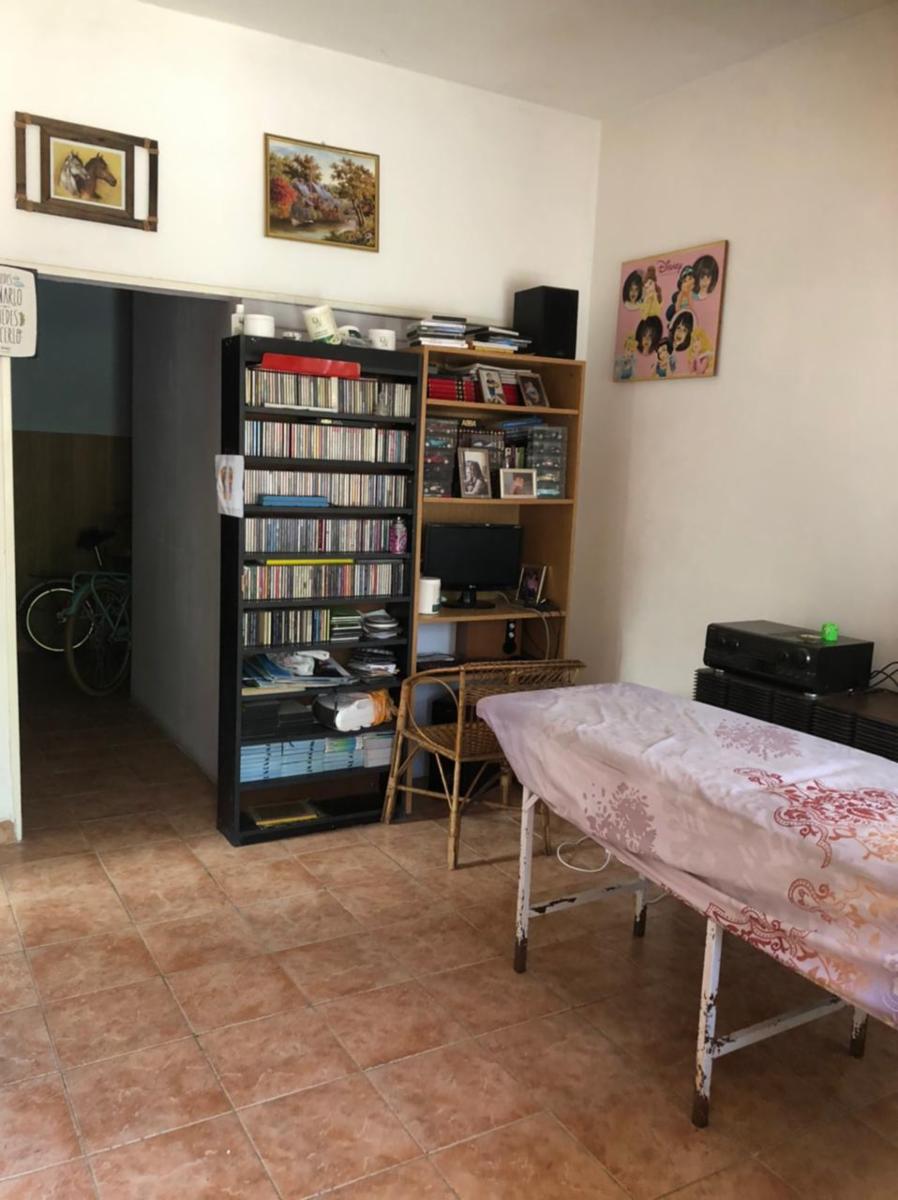 CASA 5 AMBIENTES CON PATIO COCHERA Y TERRAZA MAS DPTO PLANTA ALTA EN BELLA VISTA — foto 5