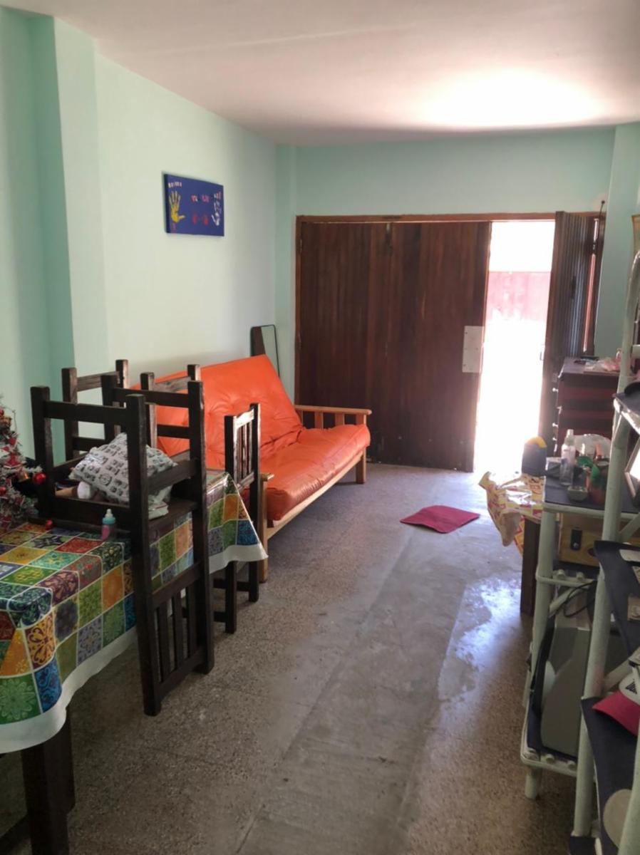 CASA 5 AMBIENTES CON PATIO COCHERA Y TERRAZA MAS DPTO PLANTA ALTA EN BELLA VISTA — foto 9
