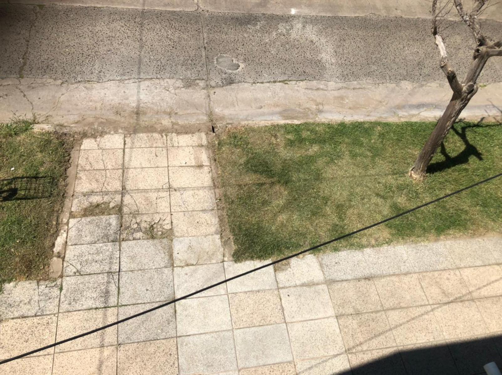 CASA 5 AMBIENTES CON PATIO COCHERA Y TERRAZA MAS DPTO PLANTA ALTA EN BELLA VISTA — foto 10