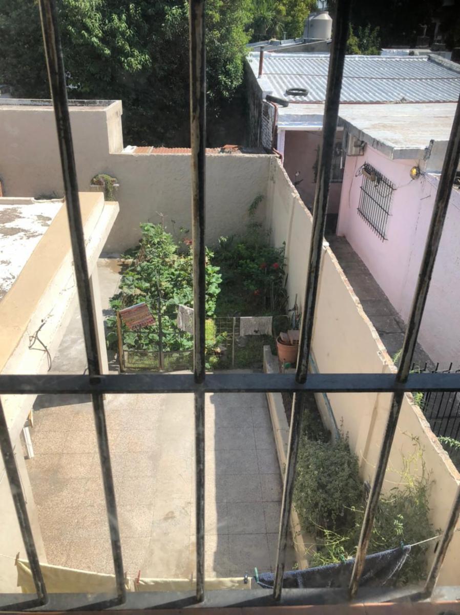 CASA 5 AMBIENTES CON PATIO COCHERA Y TERRAZA MAS DPTO PLANTA ALTA EN BELLA VISTA — foto 12