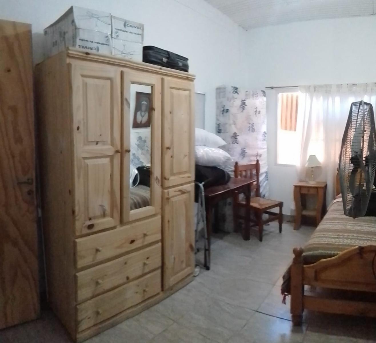 CASA COMODA CON PATIO Y TERRAZA EN VILLA BALLESTER — foto 4