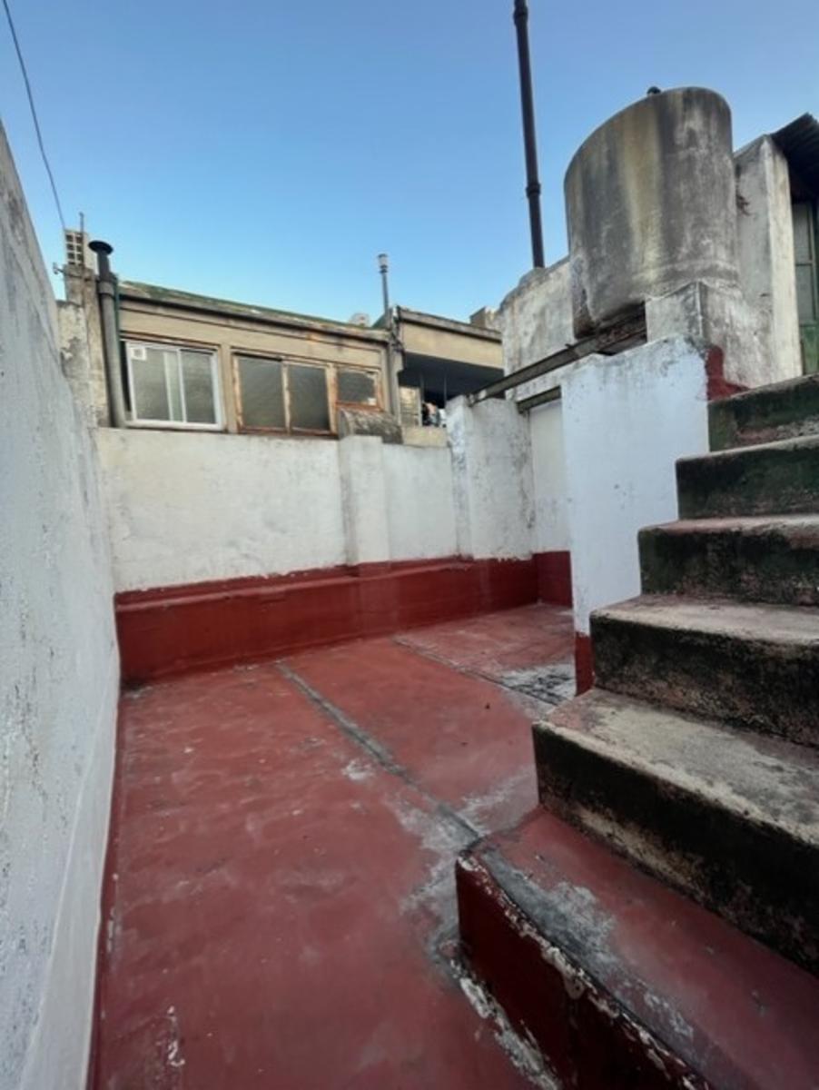 CASA EN VENTA EN FLORES — foto 15
