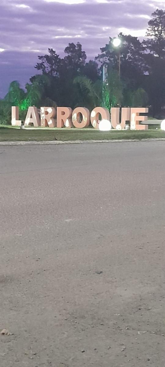SE VENDEN LOTES EN LARROQUE
