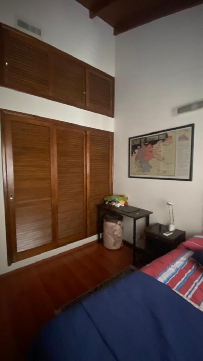 SE VENDE CHALET 200M2 CUBIERTOS EN RAMOS MEJIAS — foto 2