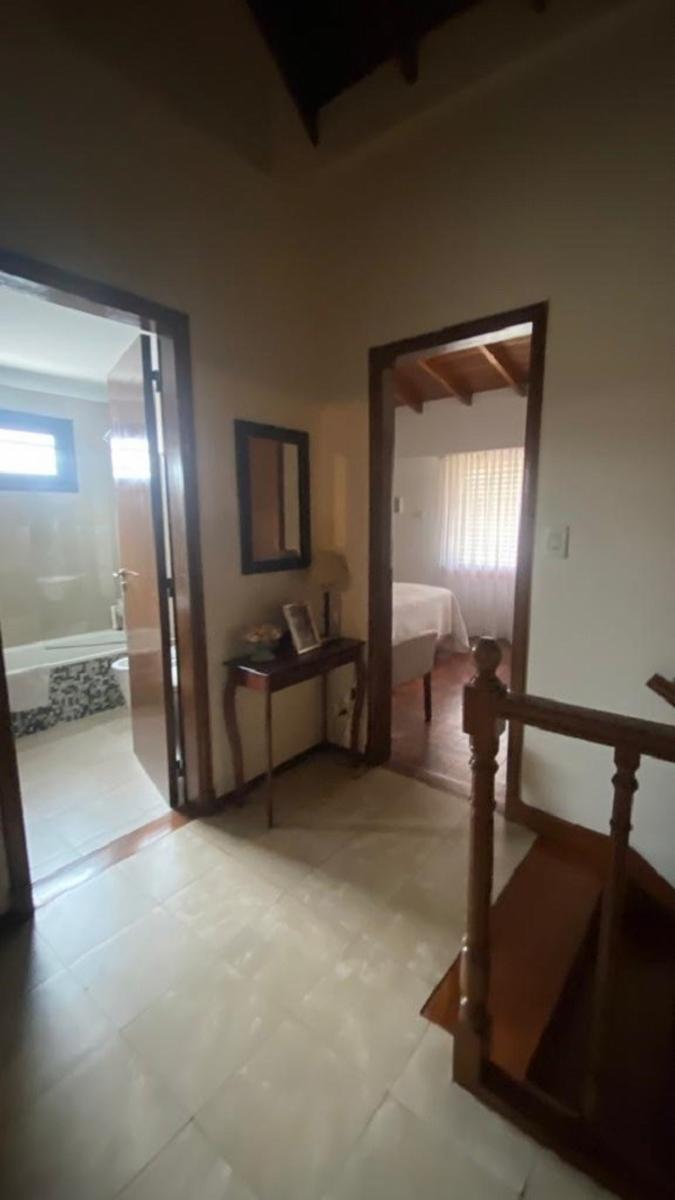 SE VENDE CHALET 200M2 CUBIERTOS EN RAMOS MEJIAS — foto 11
