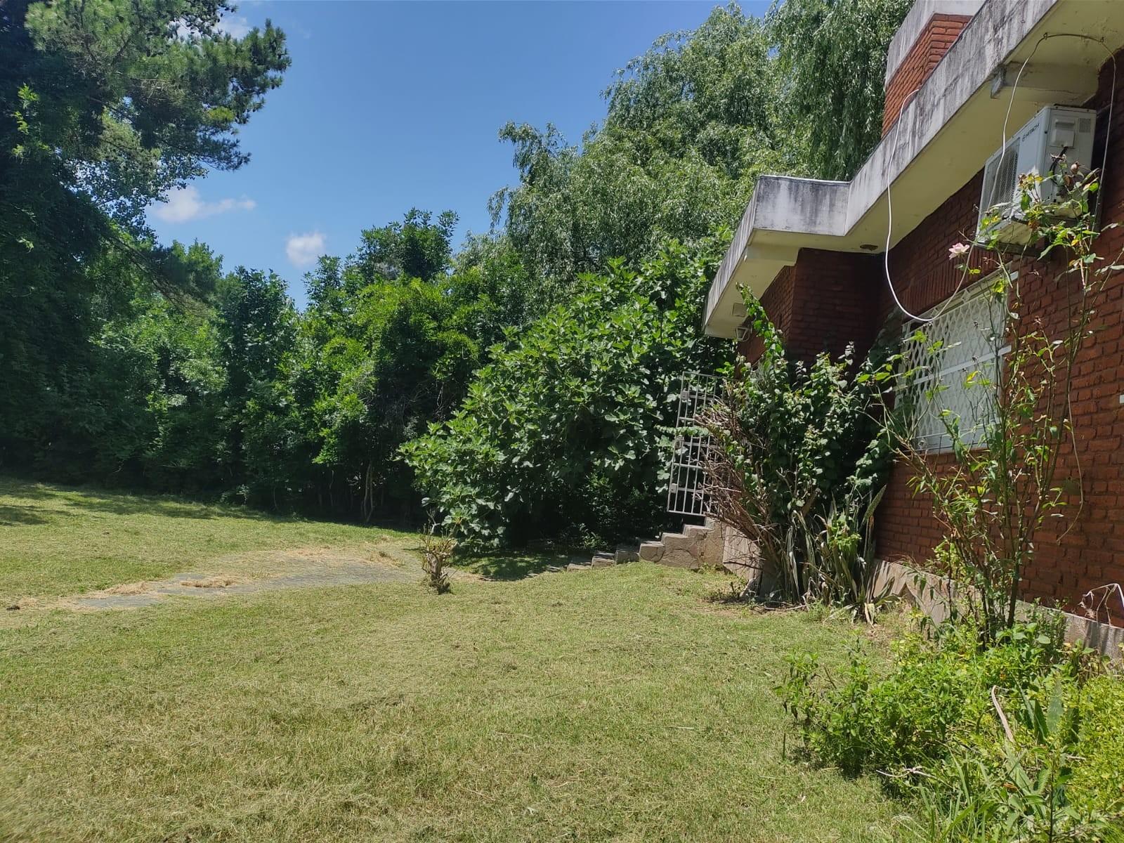 SE VENDE CASAQUINTA SOBRE LOTE DE 3700M2 EN DIQUE LUJAN — foto 2