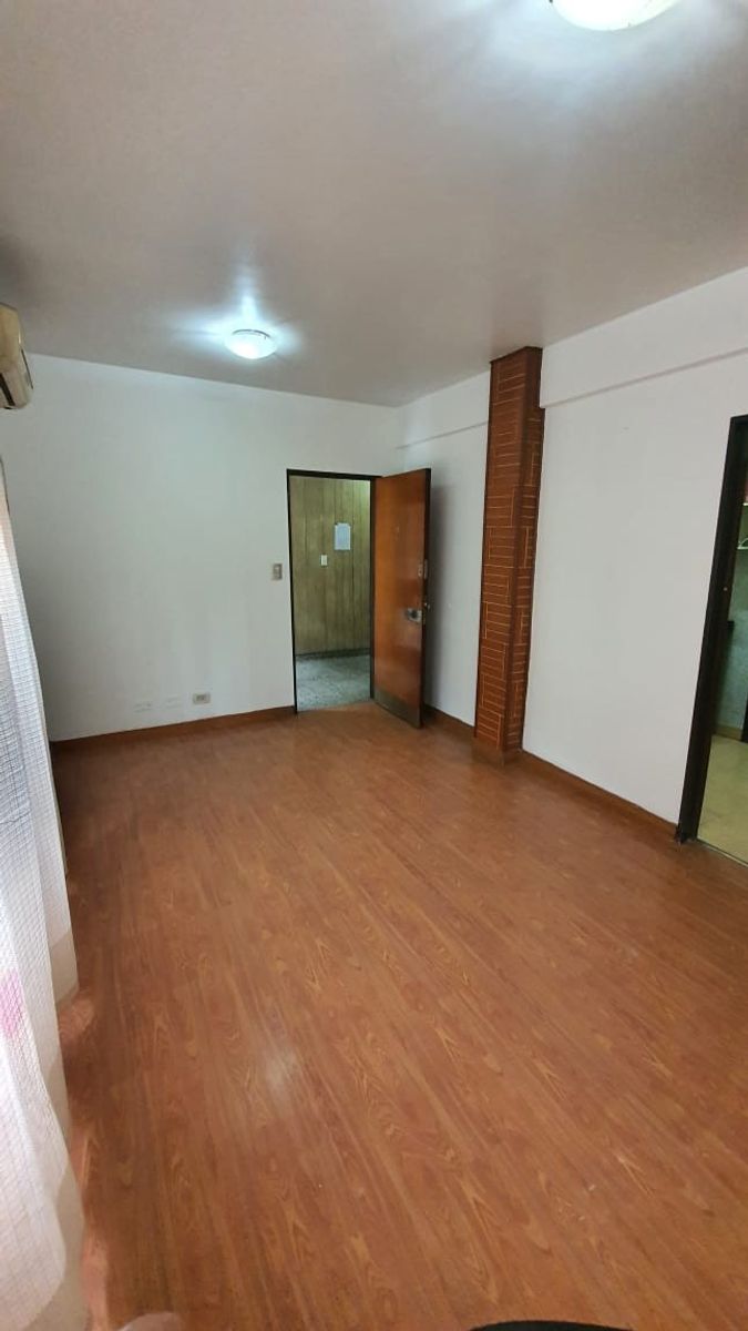 SE VENDE DPTO AL FRENTE 2 AMB. PB CON PATIO EN LOMAS DEL MIRADOR