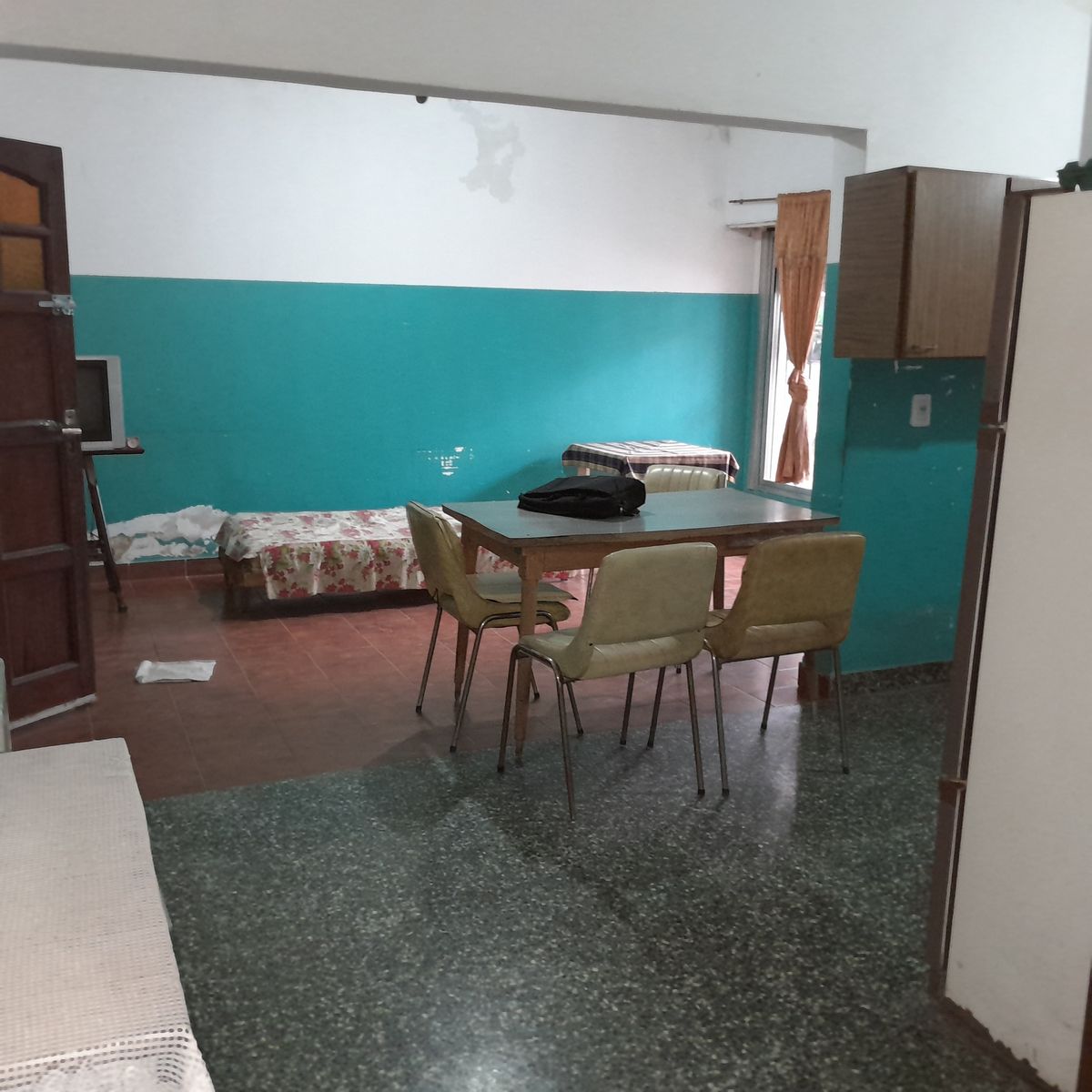 SE VENDE CASA 220M2 CUBIERTOS EN TEMPERLEY — foto 9