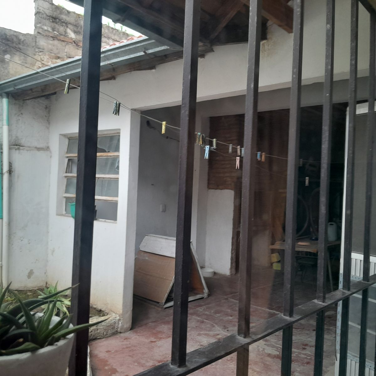 SE VENDE CASA 220M2 CUBIERTOS EN TEMPERLEY — foto 14