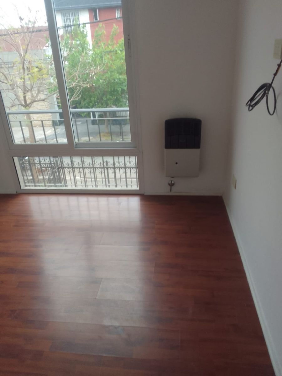 SE VENDE 2 AMB. ESTRENAR EN RAMOS MEJIAS APTO CREDITO — foto 2