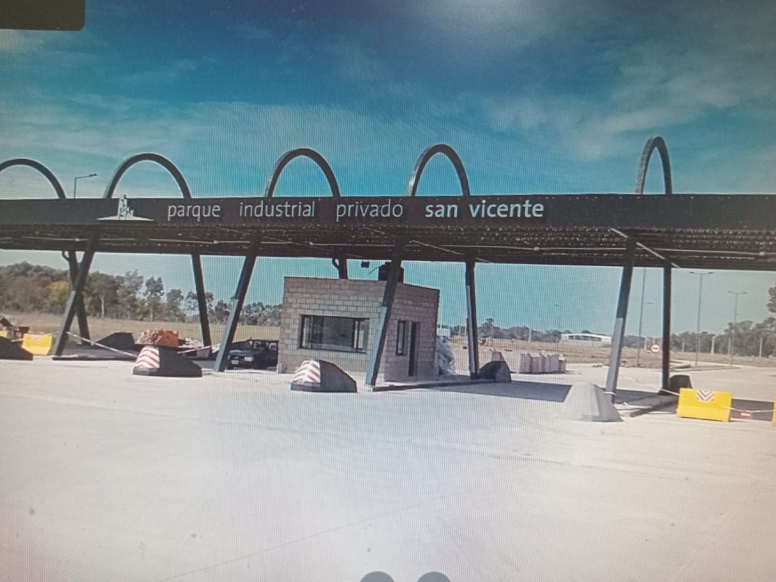 SE VENDE LOTE EN PARQUE INDUSTRIAL SAN VICENTE — foto 3