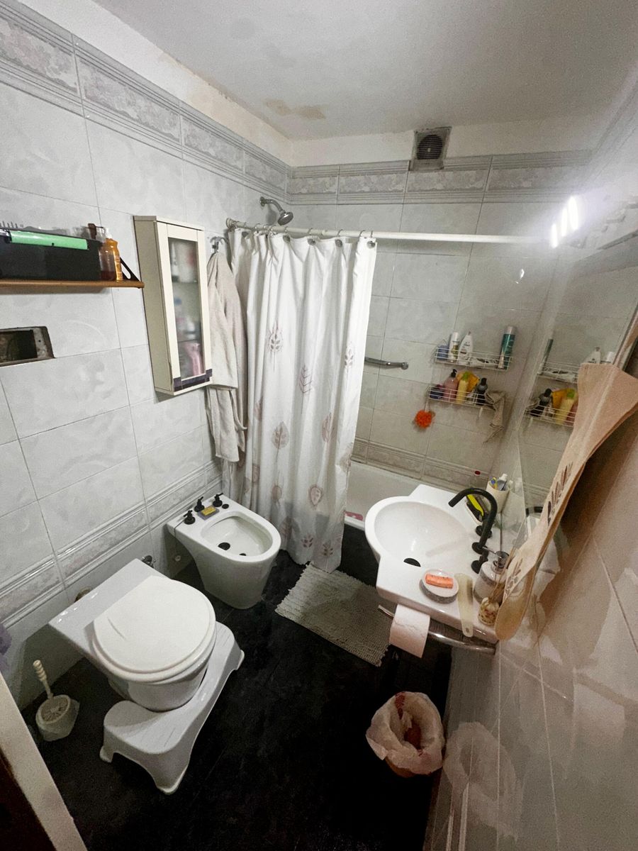 SE VENDE DPTO 3AMB. muy luminoso EXCELENTE estado al frente CON BALCON en BARRIO NORTE — foto 15