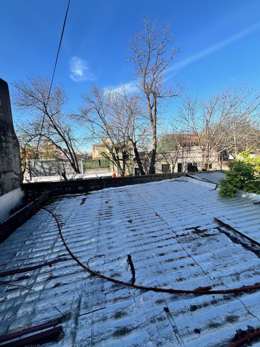 SE VENDE CASA A REFACCIONAR EN FLORES — foto 8