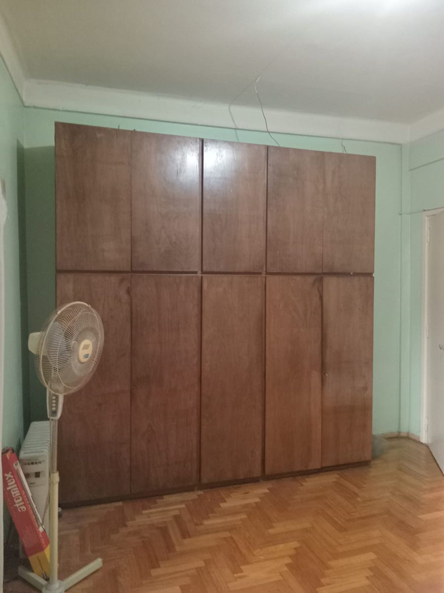 SE DPTO TIPO CASA CON BALCON AL FRENTE EN ALMAGRO — foto 6