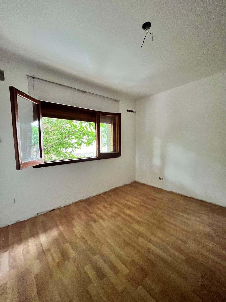 SE VENDE CASA CON PATIO Y TERRAZA EN FLORES - 8