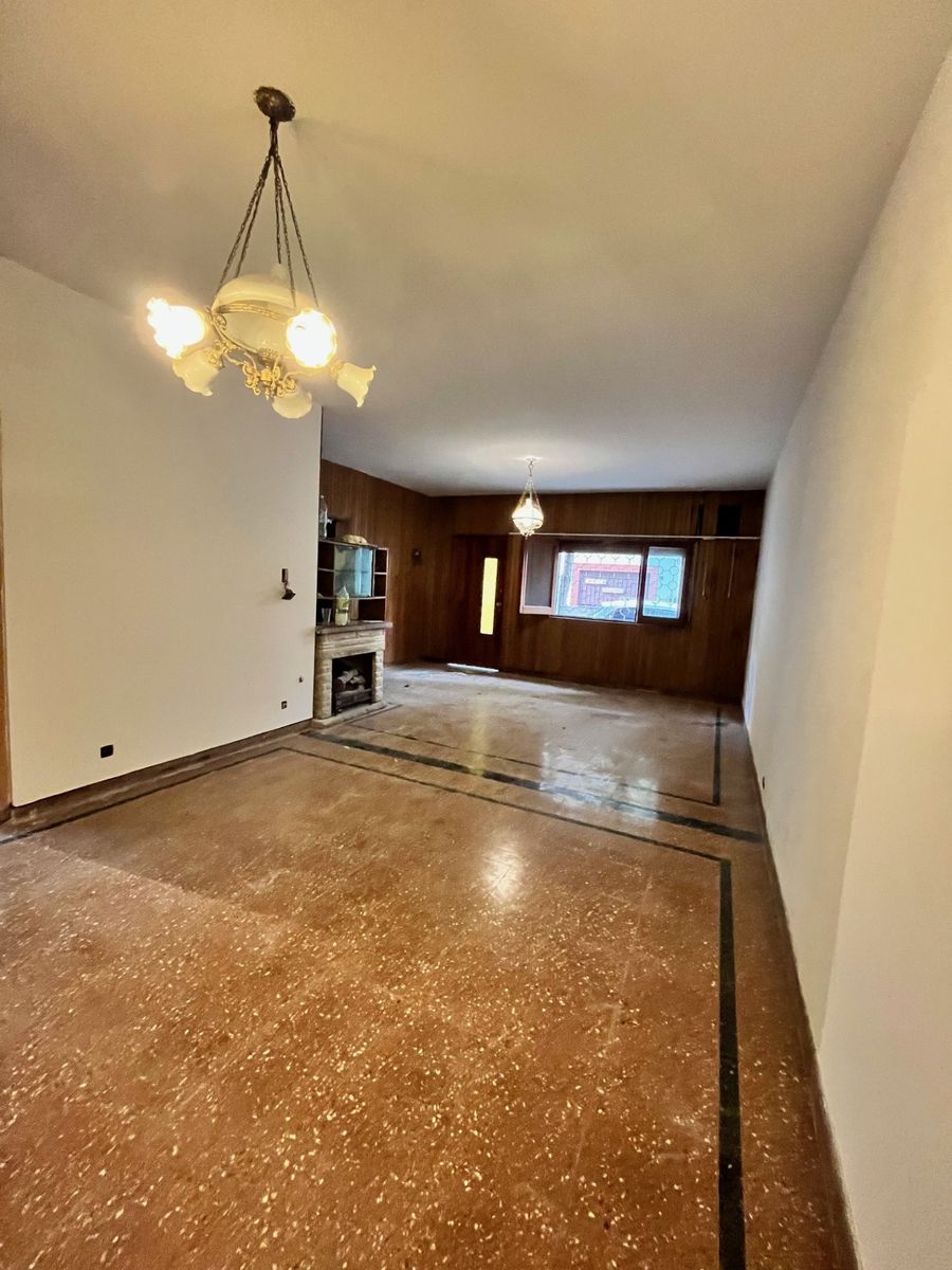 SE VENDE CASA CON PATIO Y TERRAZA EN FLORES - 9