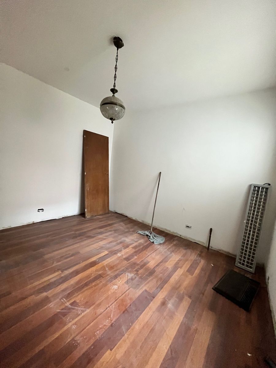 SE VENDE CASA CON PATIO Y TERRAZA EN FLORES - 19
