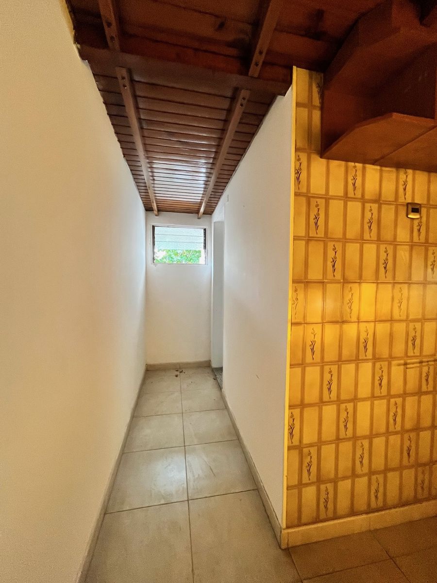 SE VENDE CASA CON PATIO Y TERRAZA EN FLORES - 21