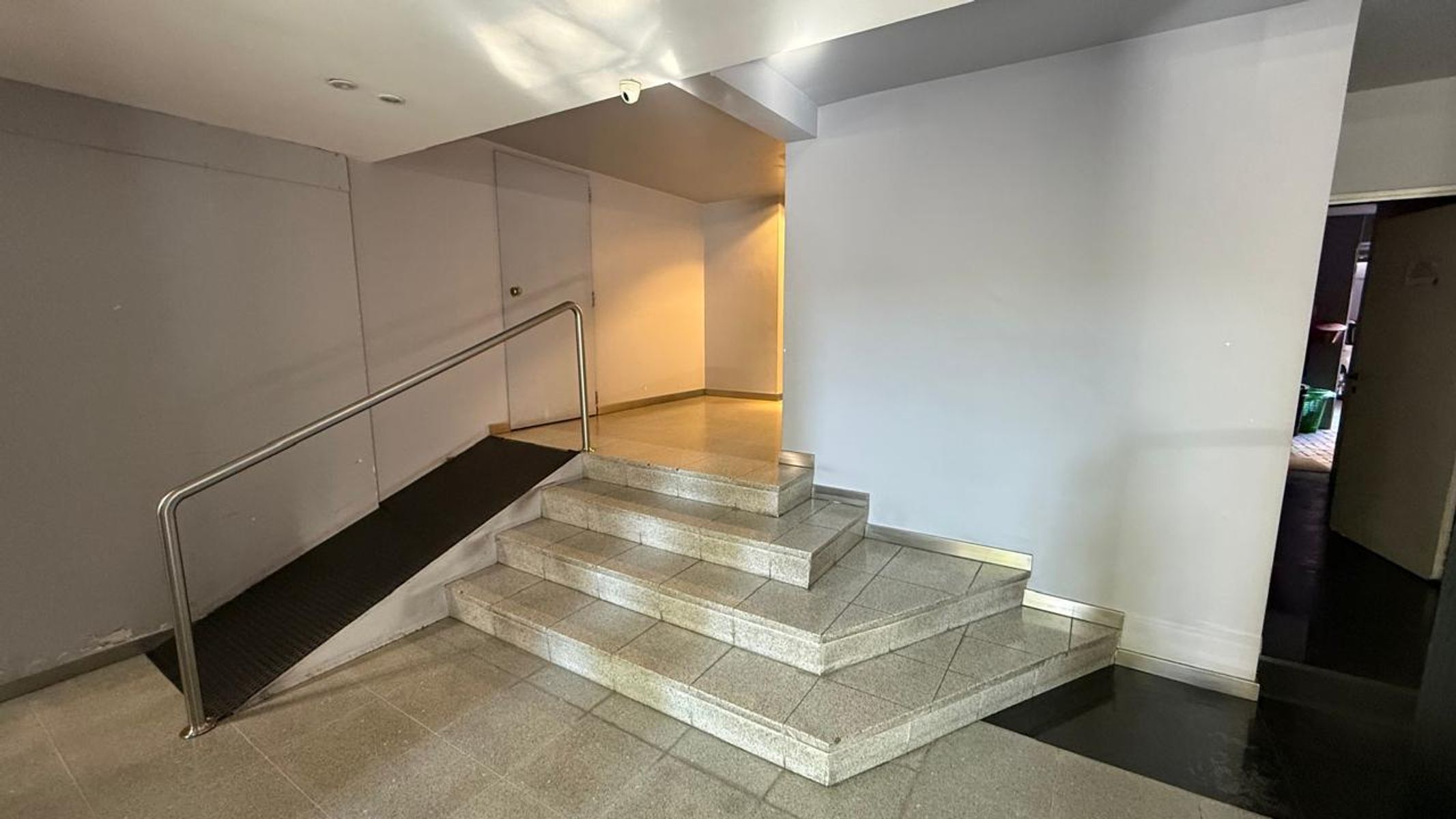 SE VENDE DUPLEX DE 92M2 EN LAS CAÑITAS - 12