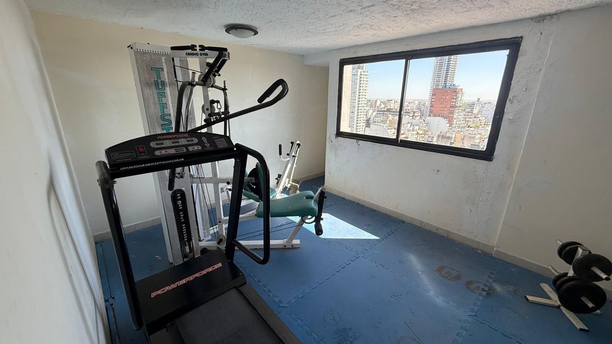 SE VENDE DUPLEX DE 92M2 EN LAS CAÑITAS - 34
