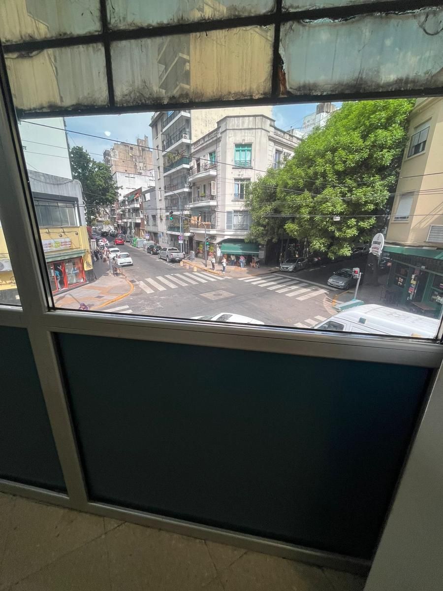 SE VENDE OFICINA DE 320 M2 EN BALVANERA - 13