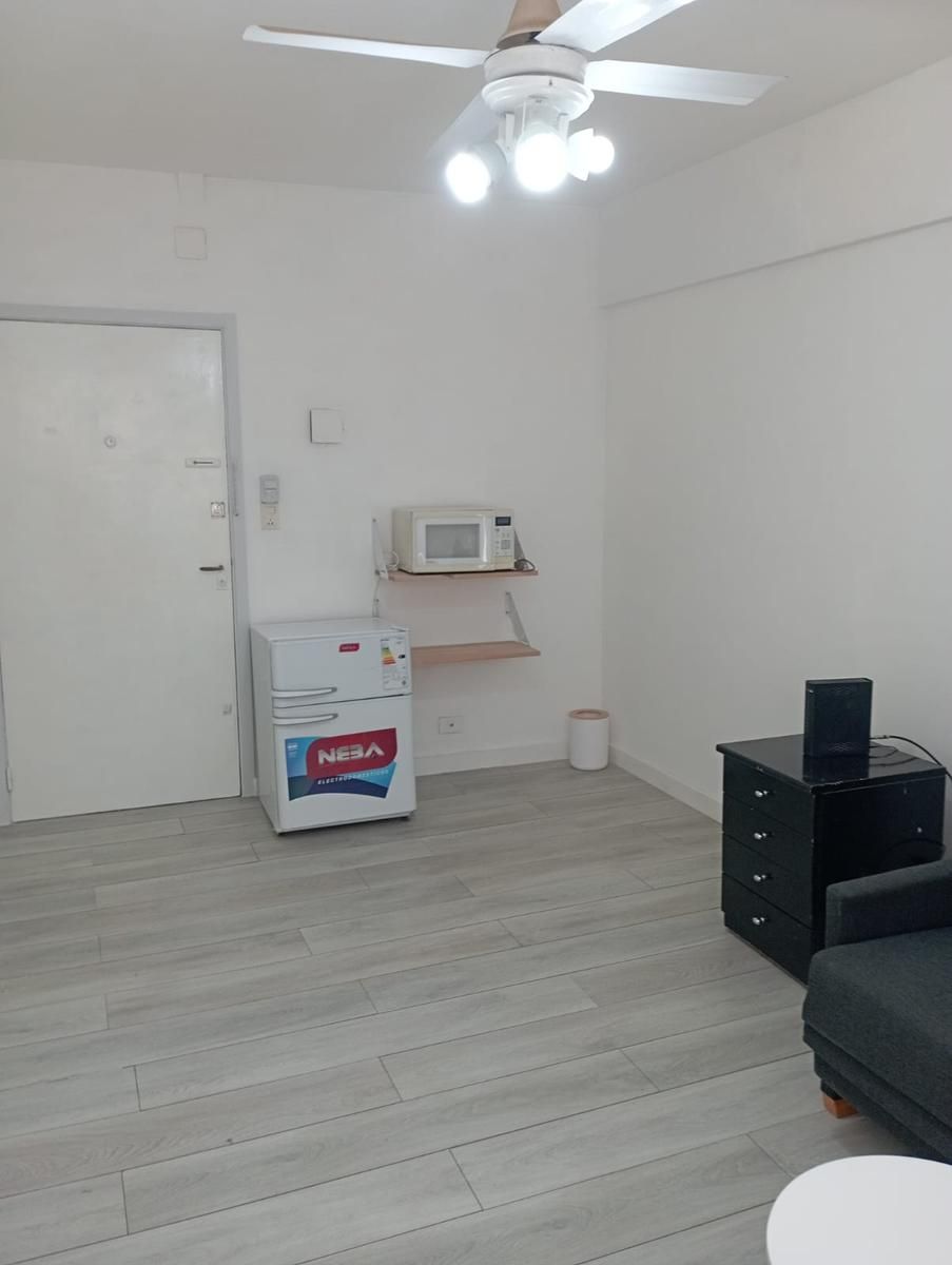 SE VENDE MONOAMBIENTE EN TRIBUNALES - 3