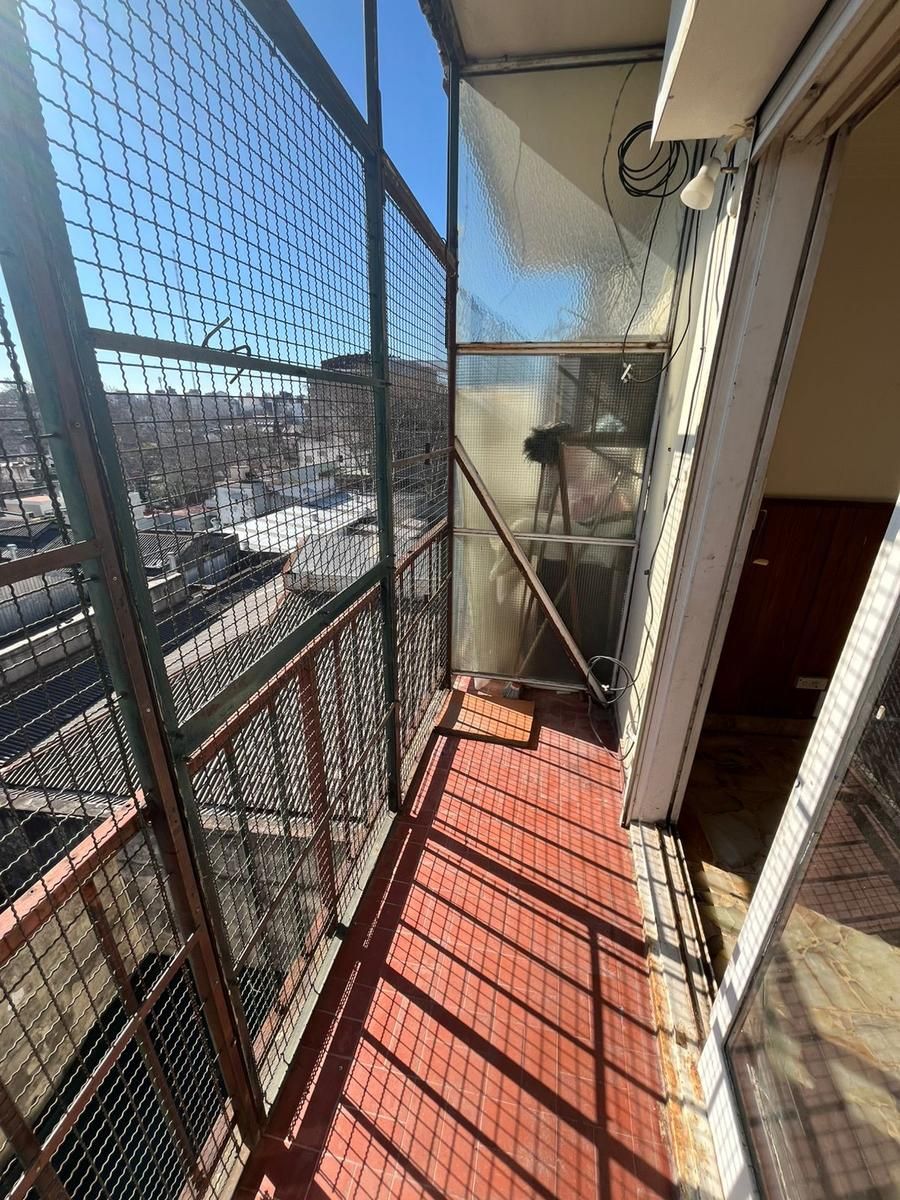 SE VENDE DPTO 3 AMB.EN POMPEYA - 22