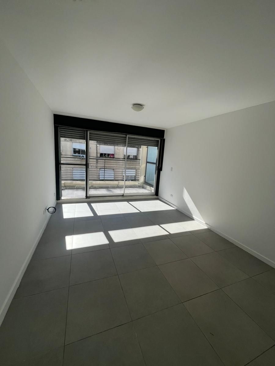 SE VENDE DPTO 3 AMB. CON COCHERA Y TERRAZA AL FRENTE - 8